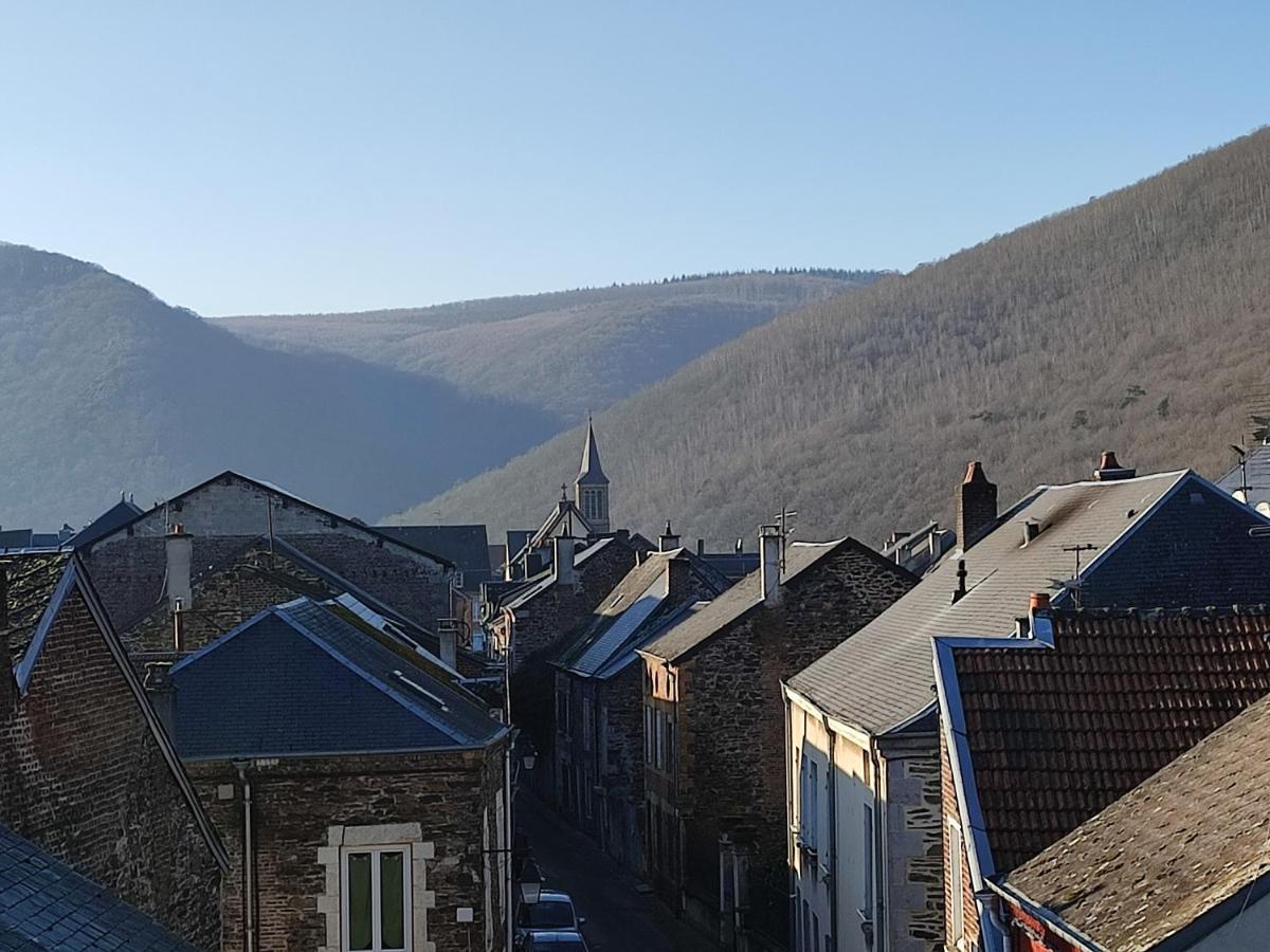 Entre Meuse Et Foret Revin  Экстерьер фото